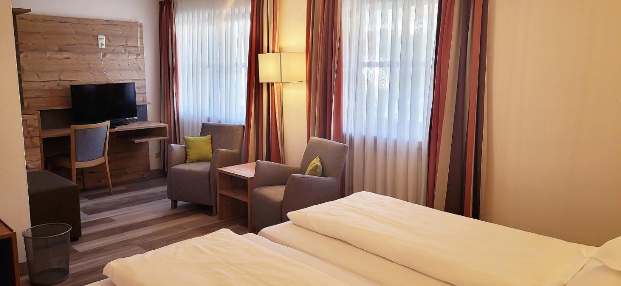 Hotel Geiger Фюссен Экстерьер фото