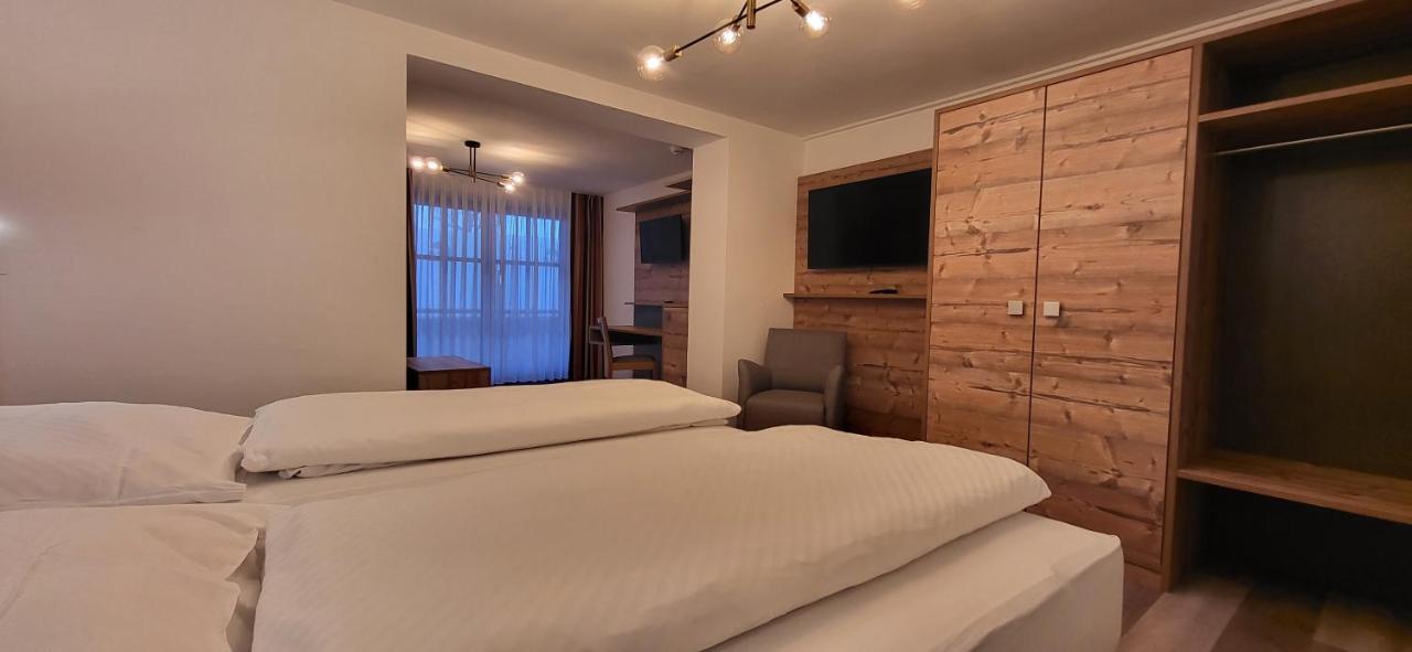 Hotel Geiger Фюссен Экстерьер фото