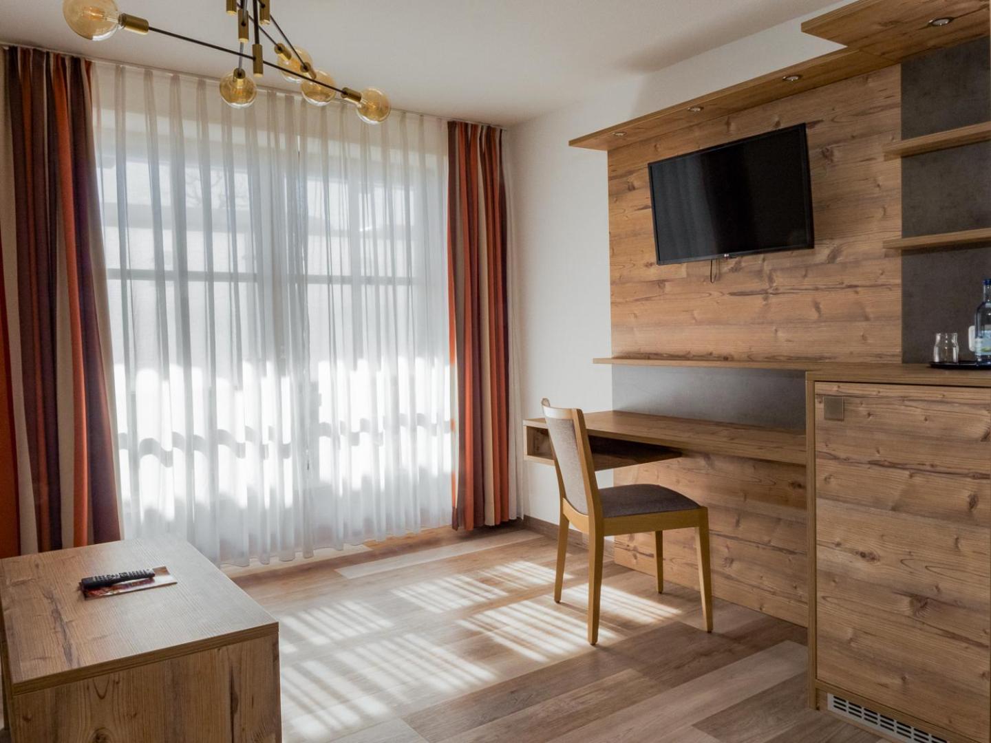 Hotel Geiger Фюссен Экстерьер фото