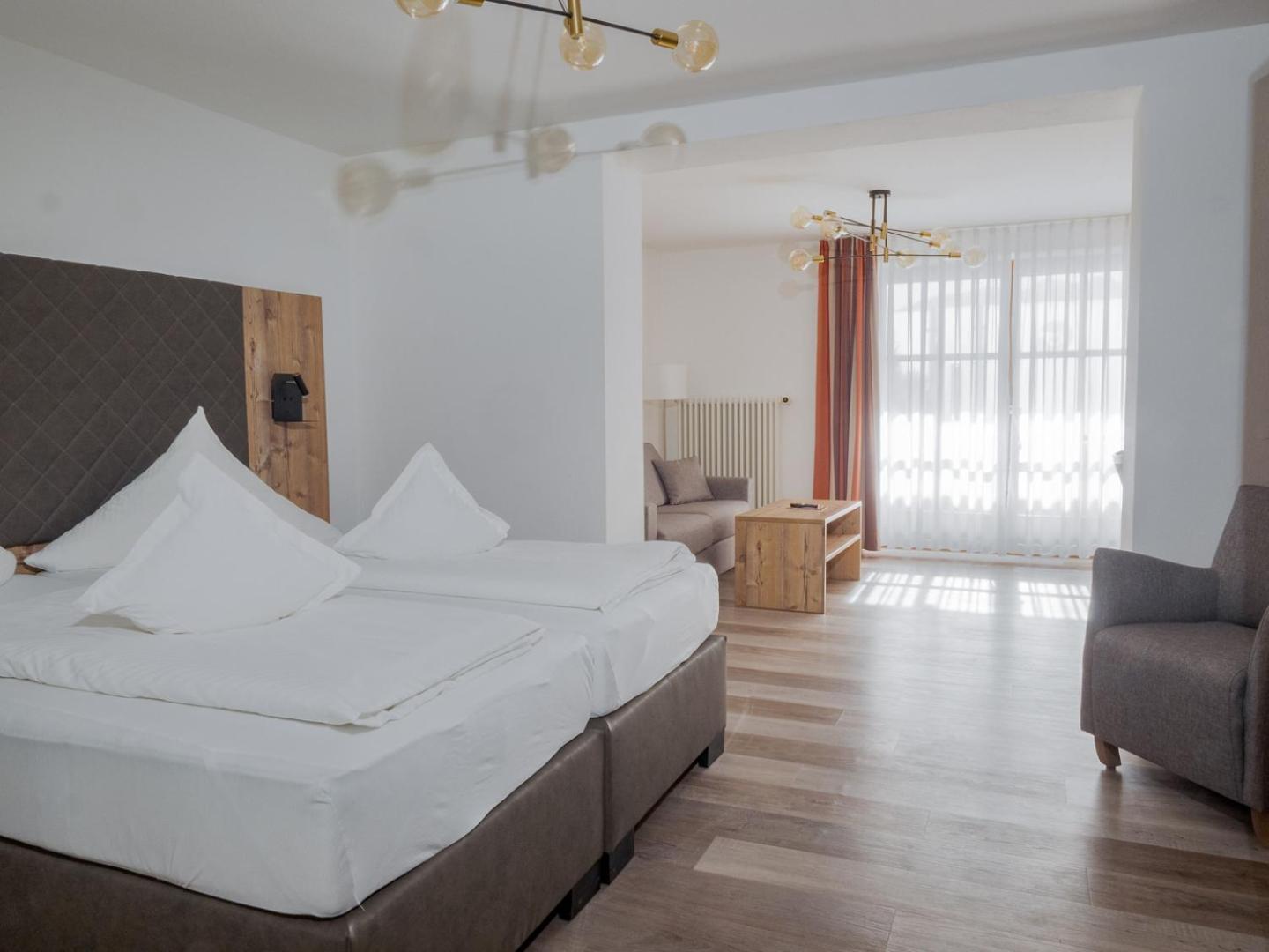 Hotel Geiger Фюссен Экстерьер фото