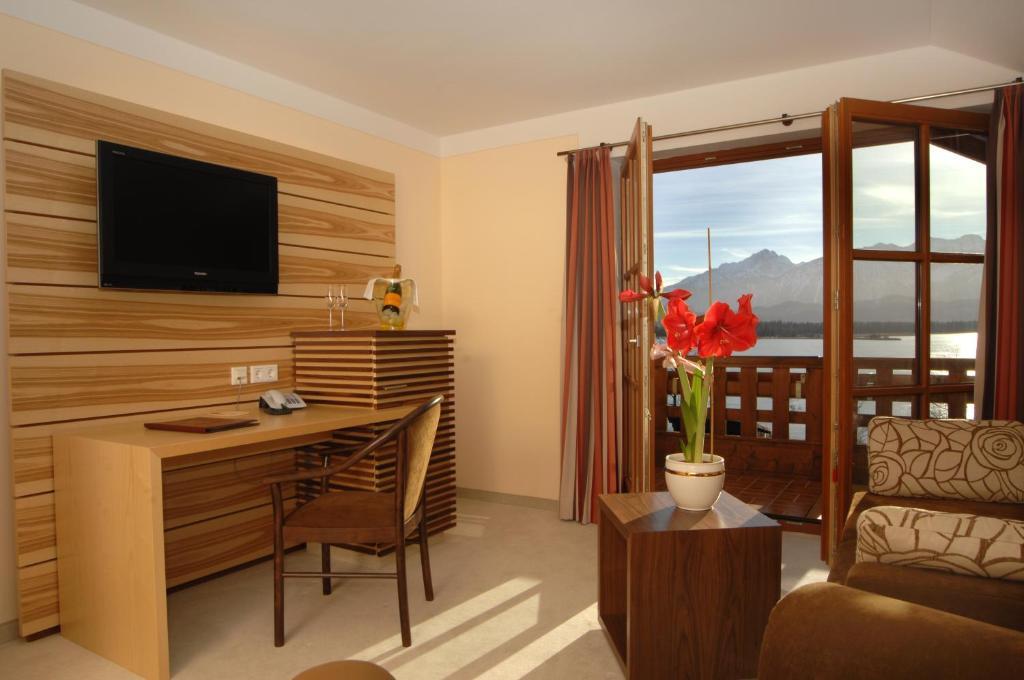 Hotel Geiger Фюссен Экстерьер фото